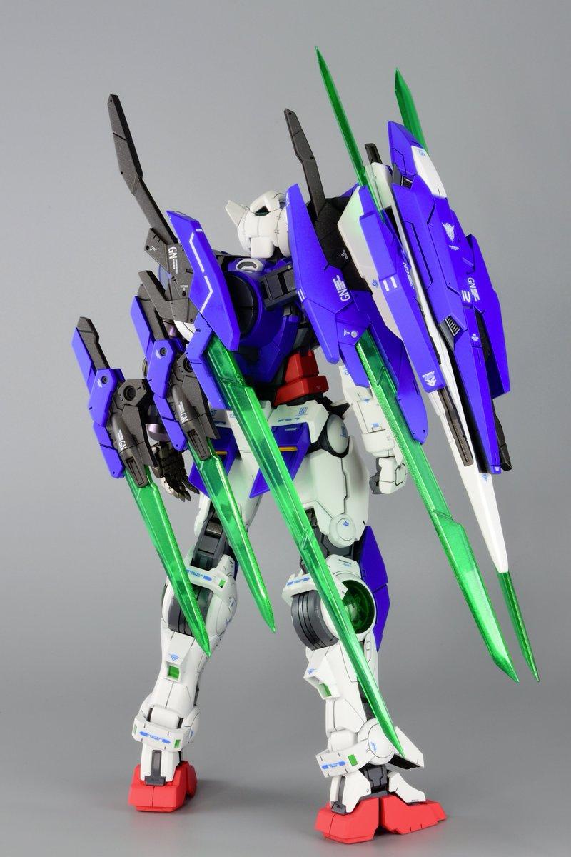 グラハムガンダム（エクシアR4）完成品。引き算を意識したディテールバランス